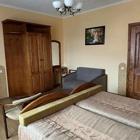 Hotel львів *